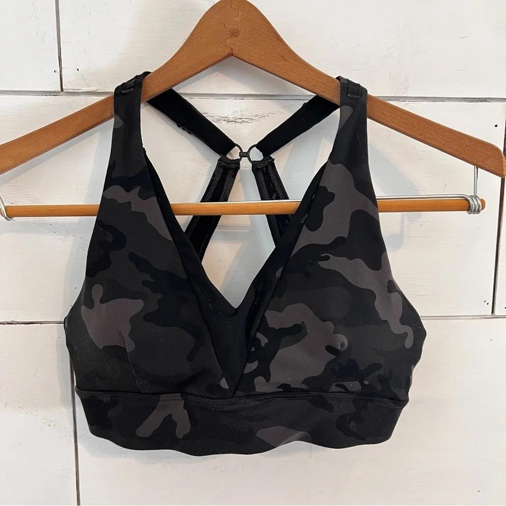 ZYIA Black Gray Camo Crossover Sports Bra